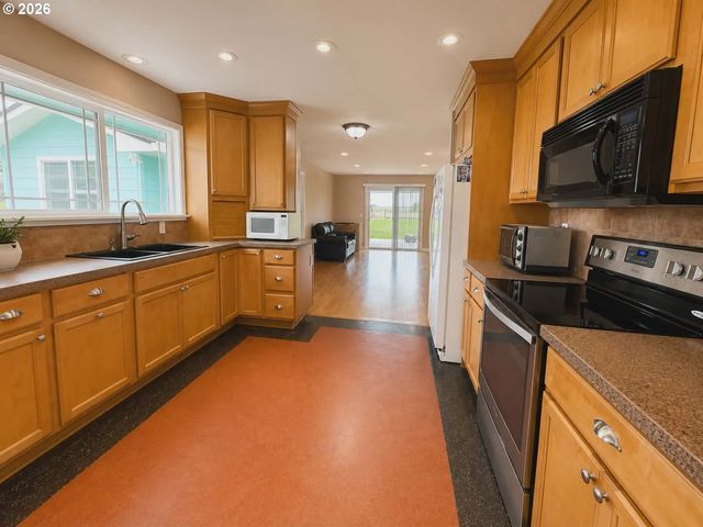 9875 Nw 316TH Pl, Hillsboro, OR 97124