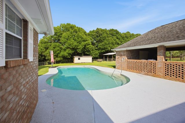 344 Hidden Springs Drive, Midland City, AL 36350