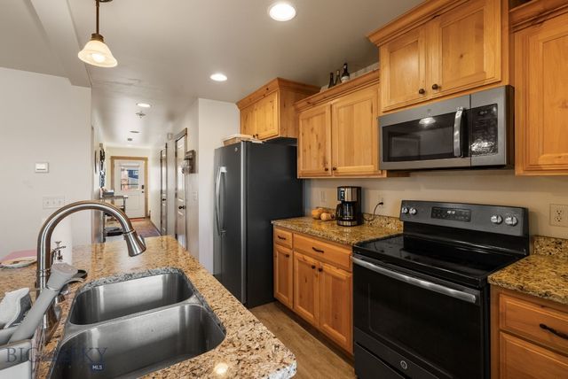 3355 Fen Way B, Bozeman, MT 59718