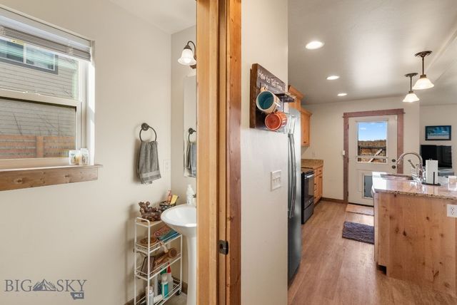3355 Fen Way B, Bozeman, MT 59718