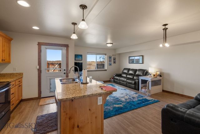3355 Fen Way B, Bozeman, MT 59718