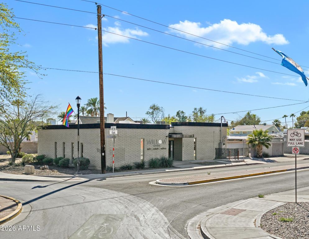 1197 E OAK Street, Phoenix, AZ 85006 — exterior