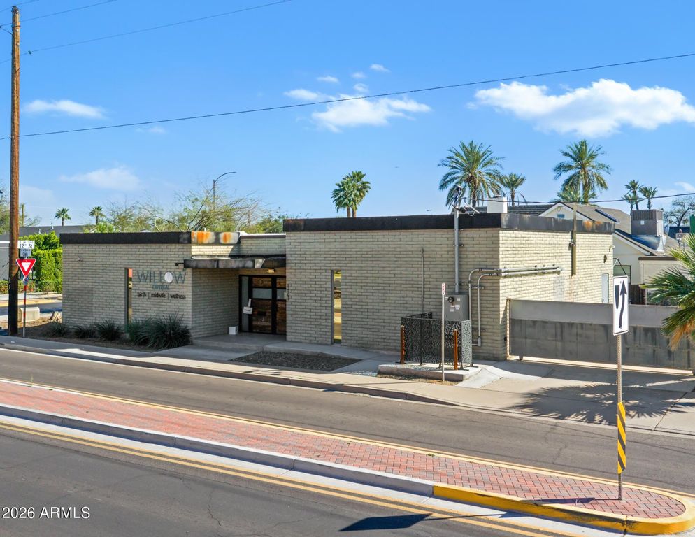 1197 E OAK Street, Phoenix, AZ 85006 — photo 2
