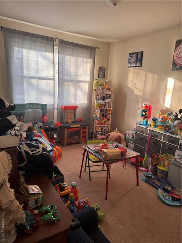 107 Casement Avenue, Central Islip, NY 11722