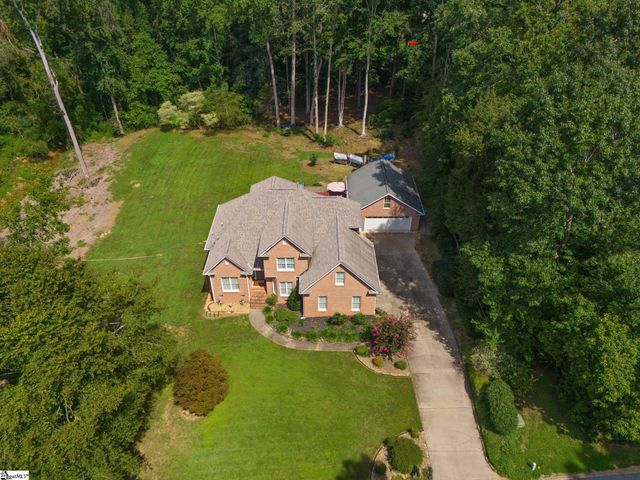 304 Farmwood Drive, Fountain Inn, SC 29644
