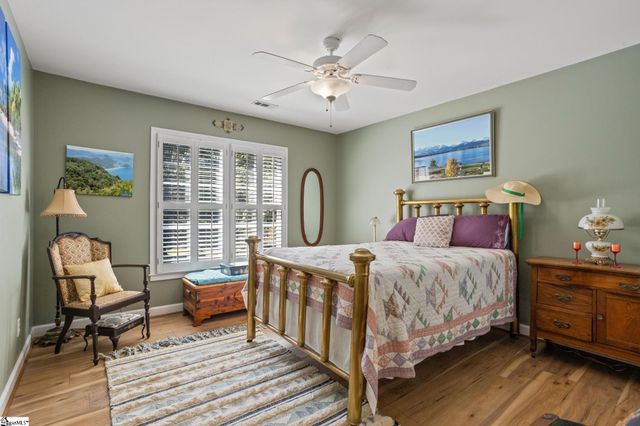 304 Farmwood Drive, Fountain Inn, SC 29644