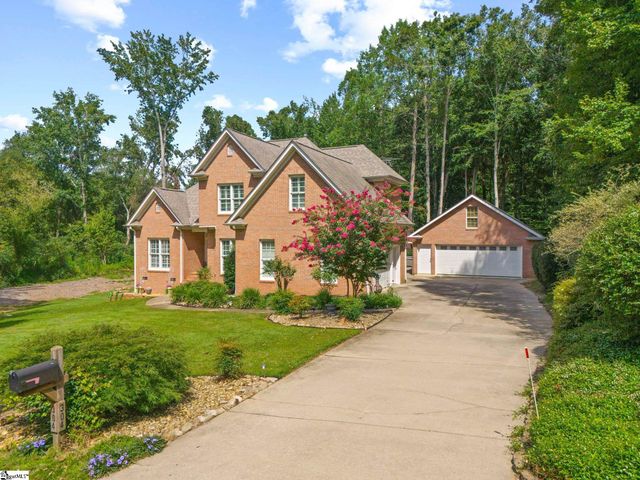 304 Farmwood Drive, Fountain Inn, SC 29644