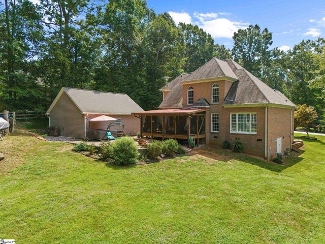 304 Farmwood Drive, Fountain Inn, SC 29644