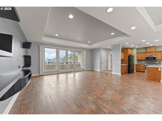 1518 Ne VISTA FE Ct, Roseburg, OR 97470