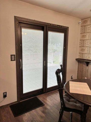 6415 N Atwahl DRIVE, Glendale, WI 53209