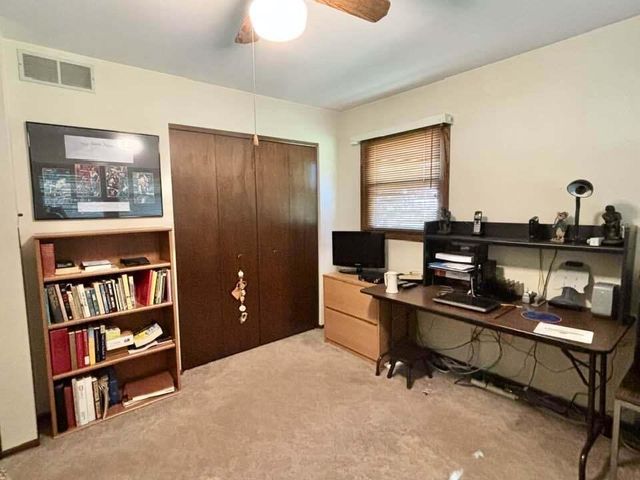 6415 N Atwahl DRIVE, Glendale, WI 53209