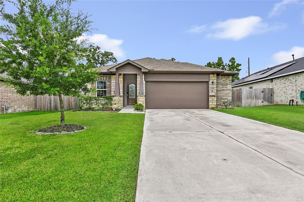 18742 Legend Oaks Drive, Magnolia, TX 77355