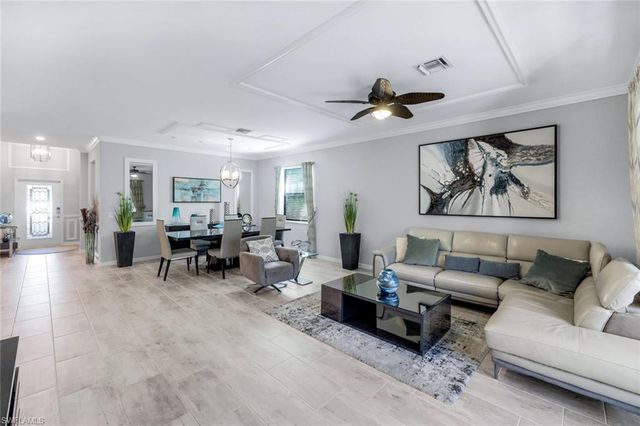 4244 Raffia Palm CIR, Naples, FL 34119
