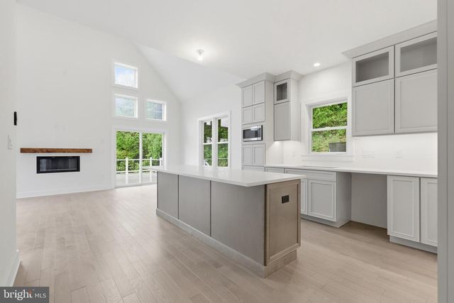 759 RIVER RD, Erwinna, PA 18920