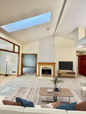 12185 Killdeer Street NW, Coon Rapids, MN 55448