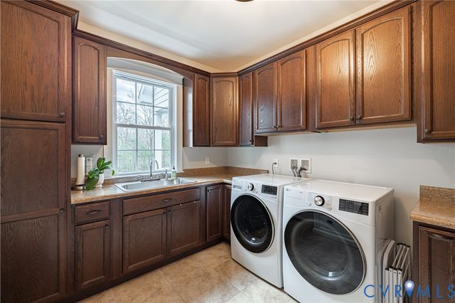 3175 Taurman Park Dr, Powhatan, VA 23139
