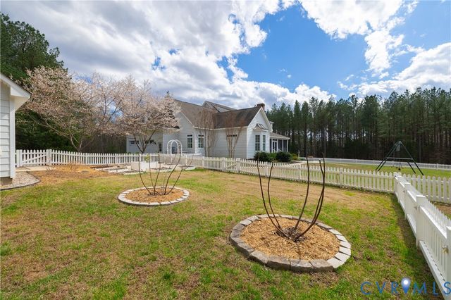 3175 Taurman Park Dr, Powhatan, VA 23139