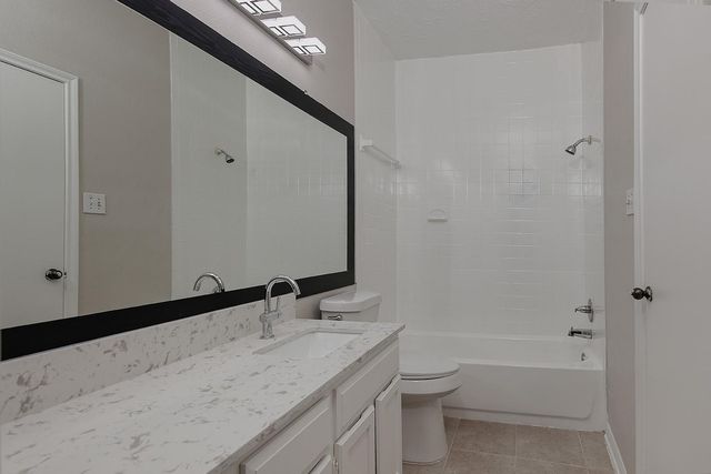 3500 Tangle Brush Drive 217, The Woodlands, TX 77381