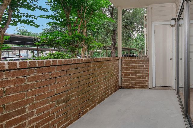 3500 Tangle Brush Drive 217, The Woodlands, TX 77381