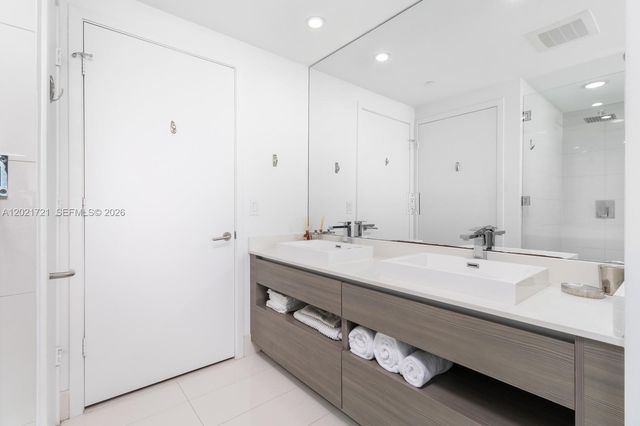460 NE 28th St 3105, Miami, FL 33137