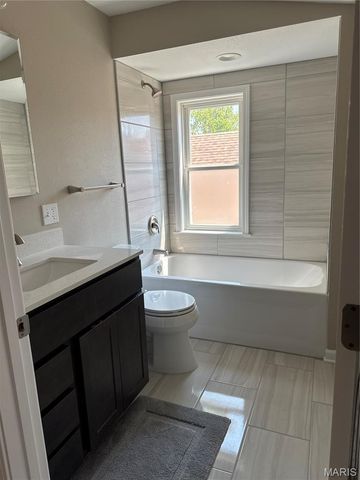 2404 Hartland Avenue, St Louis, MO 63114