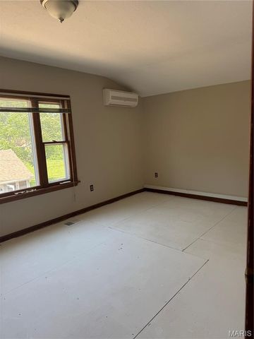 2404 Hartland Avenue, St Louis, MO 63114