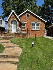 2404 Hartland Avenue, St Louis, MO 63114