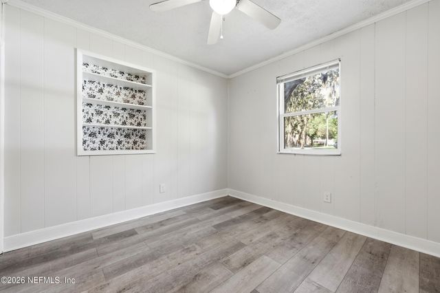 2151 MAPLE LEAF Drive E, Jacksonville, FL 32211