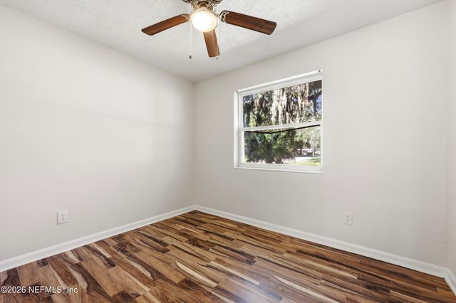2151 MAPLE LEAF Drive E, Jacksonville, FL 32211