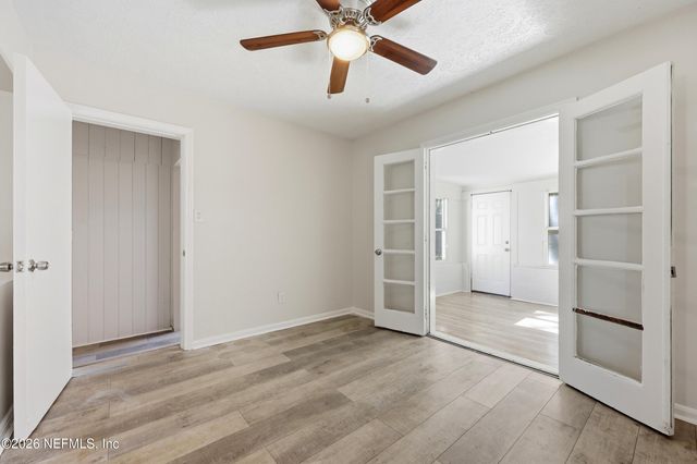 2151 MAPLE LEAF Drive E, Jacksonville, FL 32211