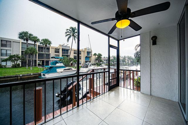 6 Royal Palm Way 102, Boca Raton, FL 33432