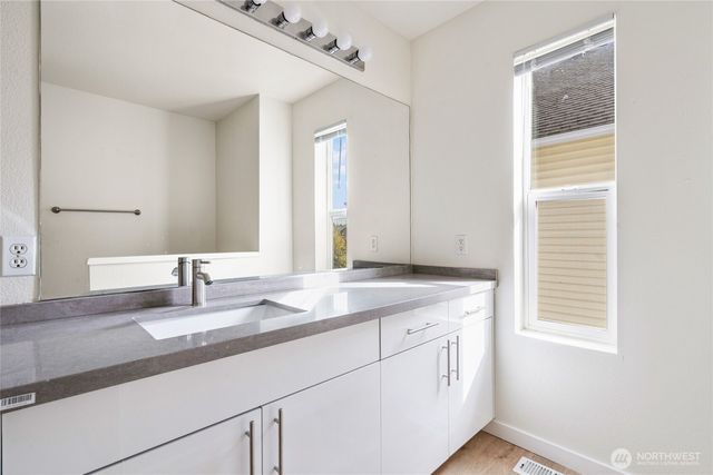 2511 NE 1st Street, Renton, WA 98056