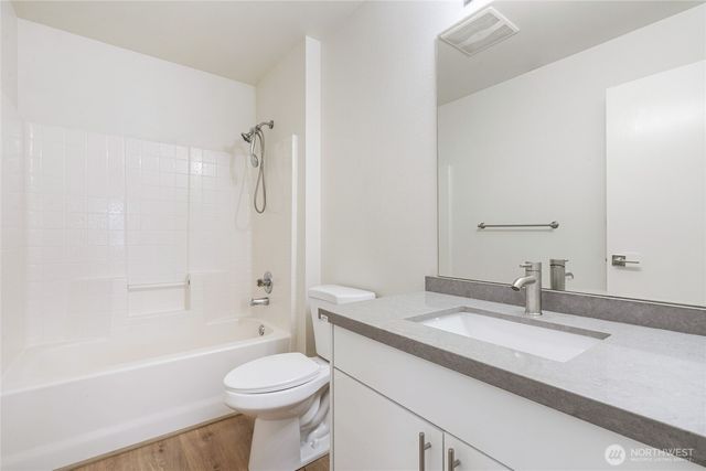 2511 NE 1st Street, Renton, WA 98056