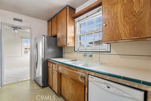 1652 W 182nd Street, Gardena, CA 90248