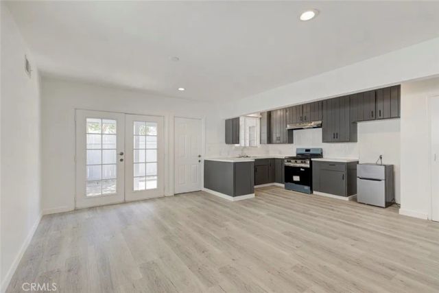 14918 Wyandotte, Van Nuys, CA 91405
