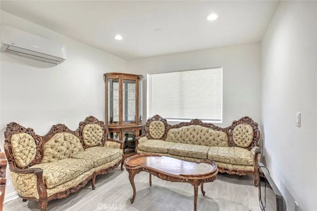 14918 Wyandotte, Van Nuys, CA 91405