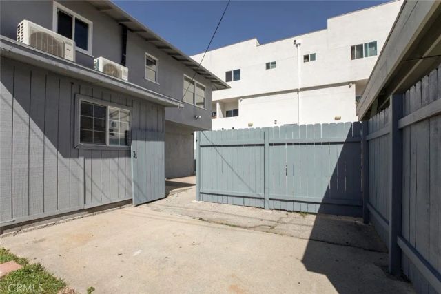14918 Wyandotte, Van Nuys, CA 91405