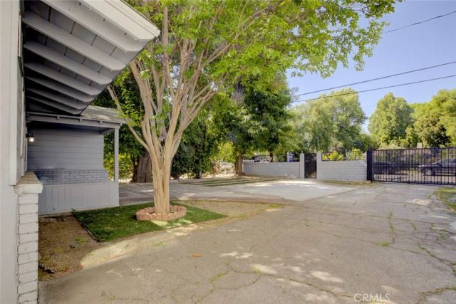 14918 Wyandotte, Van Nuys, CA 91405