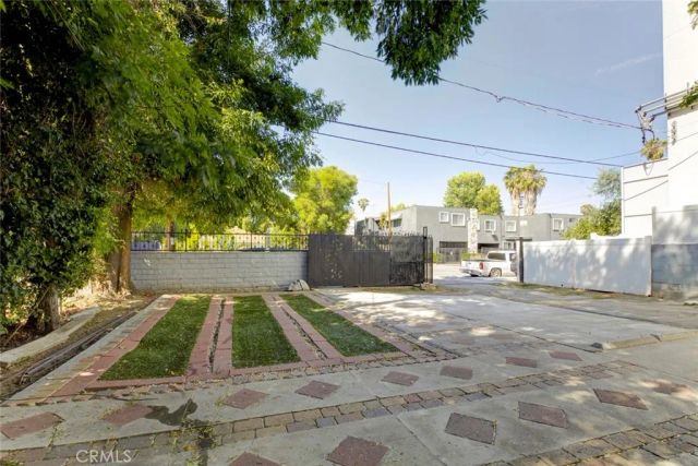 14918 Wyandotte, Van Nuys, CA 91405