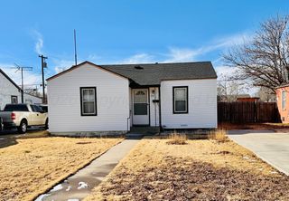 217 OAK Avenue, Dumas, TX 79029