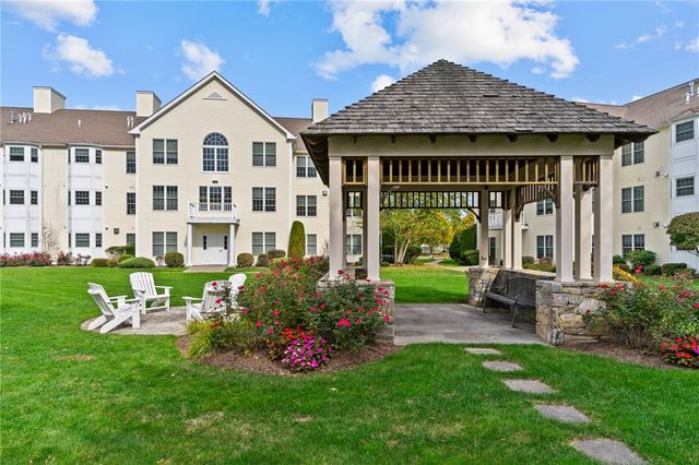 60 Saw Mill Drive 308, North Kingstown, RI 02852