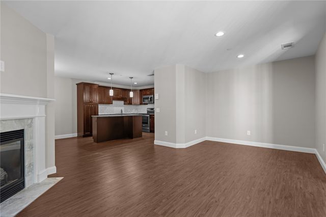 60 Saw Mill Drive 308, North Kingstown, RI 02852