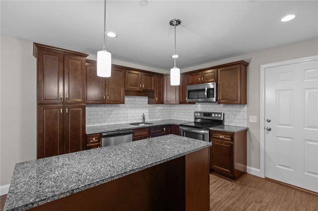 60 Saw Mill Drive 308, North Kingstown, RI 02852