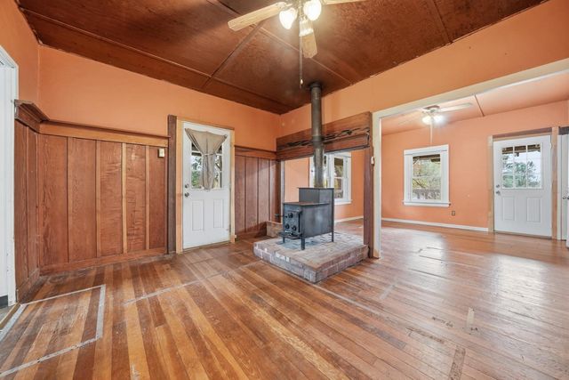 11660 School St, Valley Springs, CA 95252