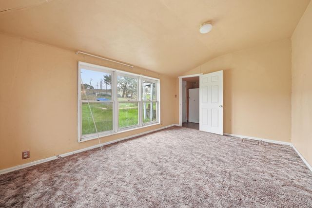 11660 School St, Valley Springs, CA 95252