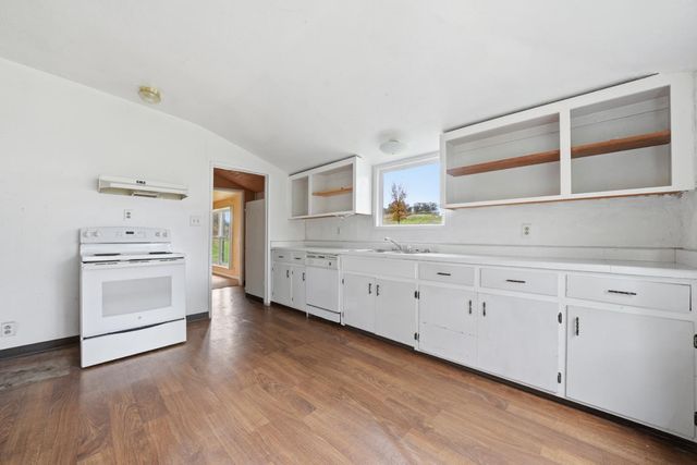 11660 School St, Valley Springs, CA 95252