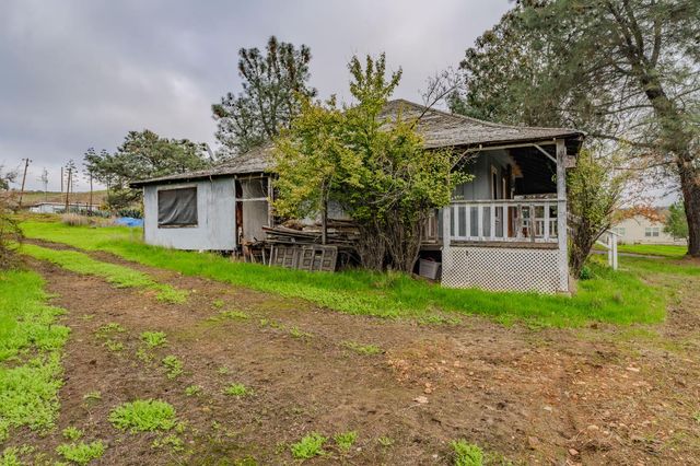 11660 School St, Valley Springs, CA 95252