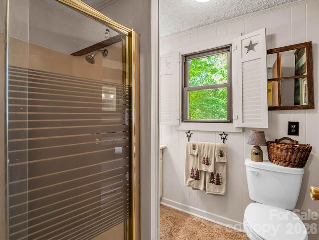 1208 Forest Lake Heights Drive, Nebo, NC 28761