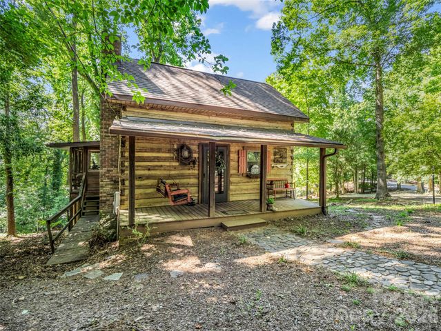 1208 Forest Lake Heights Drive, Nebo, NC 28761