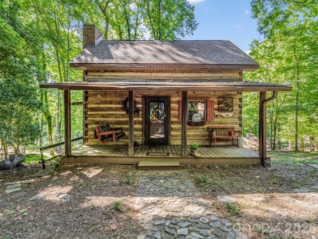 1208 Forest Lake Heights Drive, Nebo, NC 28761